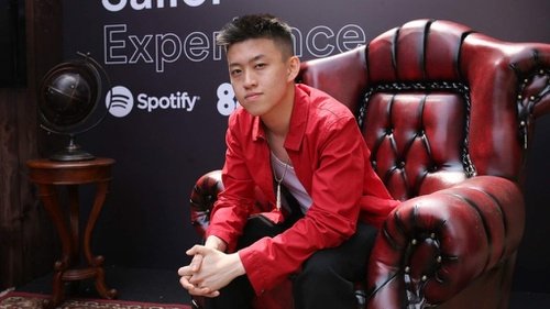 Inspirasi dari Pandemi, Rich Brian Rilis Lagu Baru “Love in My Pocket”